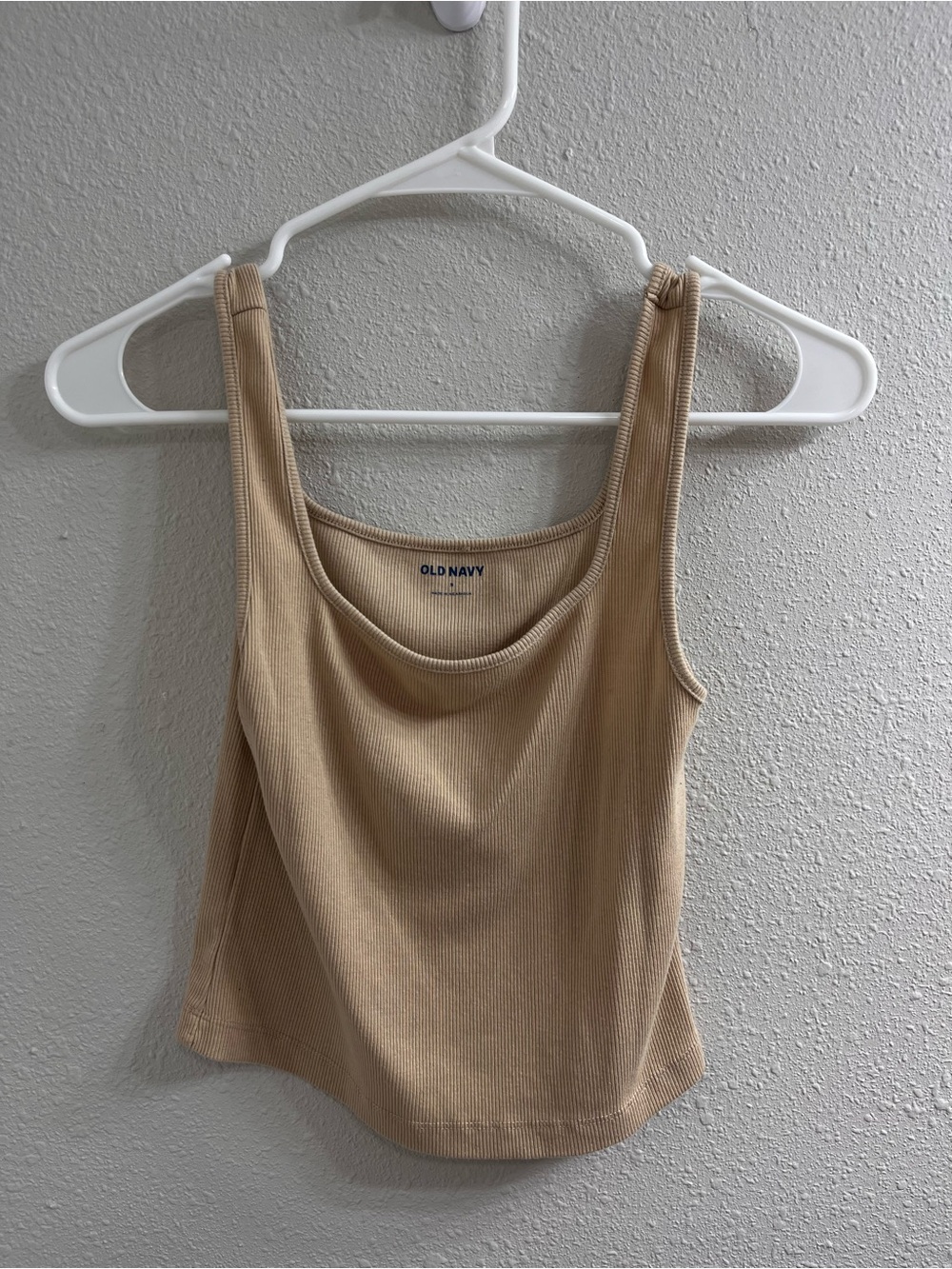 Old Navy Ribbed Scoop Tank Top in Beige